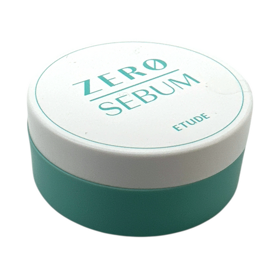 Etude House Zero Sebum Drying Powder 4g compact loose powder for oily skin, available at Zakura Global.