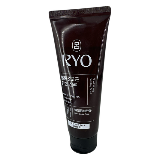 Ryo Hair Strengthen & Volume Shampoo – 112ml travel-size Korean herbal shampoo for volume and scalp care, available at Zakura Global.
